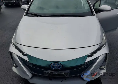 2017 Toyota Prius Prime из США, поврежденный, VIN JTDKARFP4H3016842